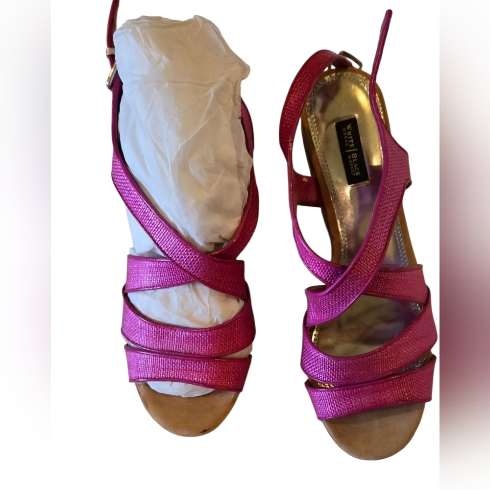 White House Black Market Women Pink Sandals with Strappy Design New Summer
